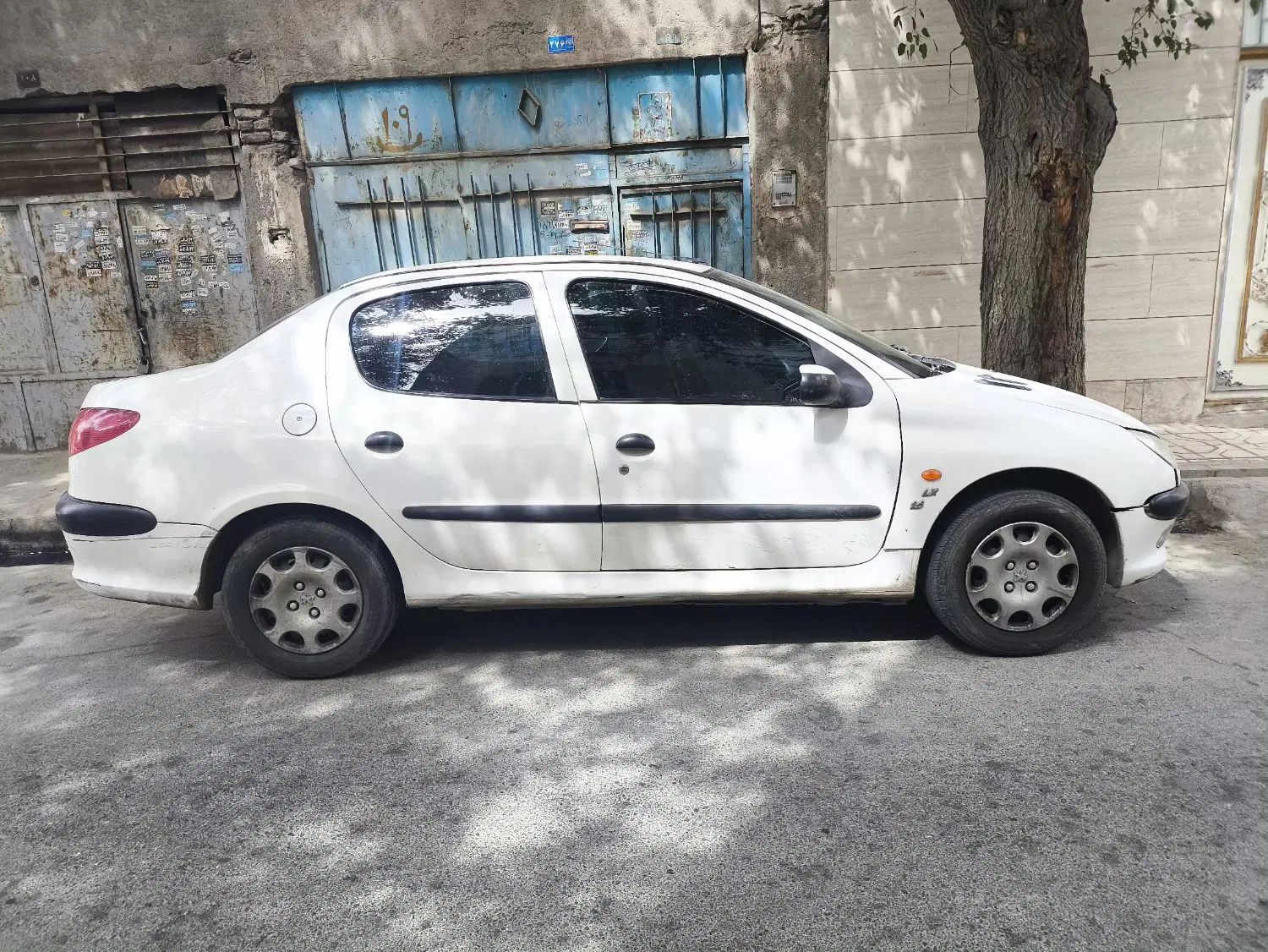 پژو ۲۰۶ صندوق دار v8 - 1397