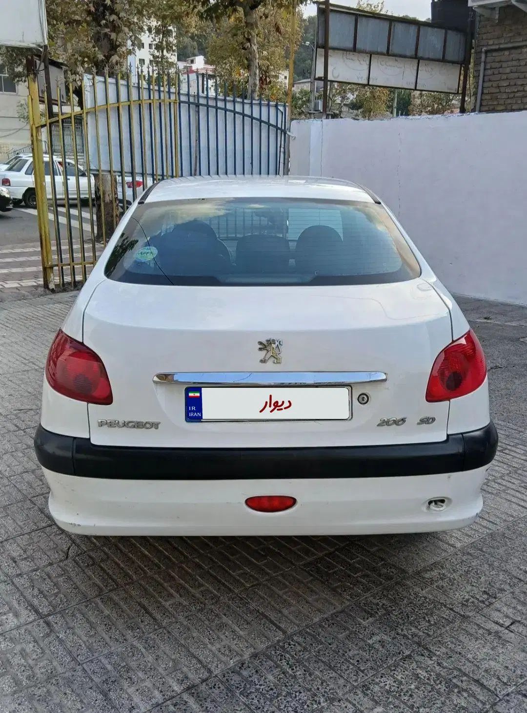 پژو ۲۰۶ صندوق دار v8 - 1399