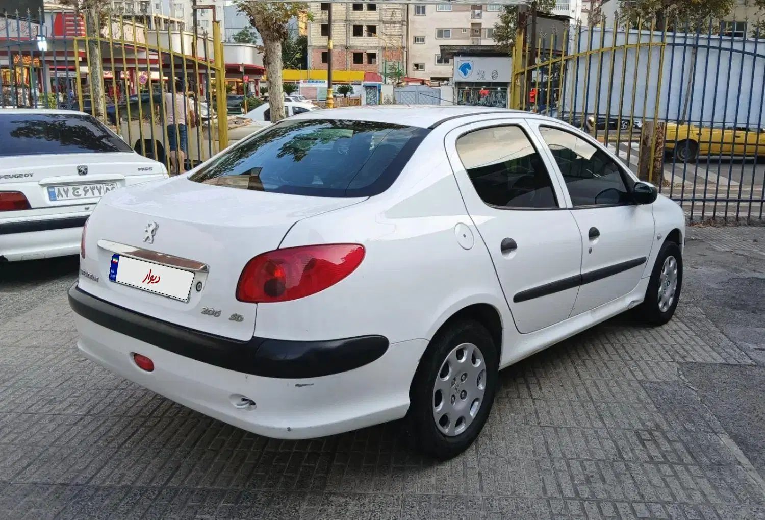 پژو ۲۰۶ صندوق دار v8 - 1399
