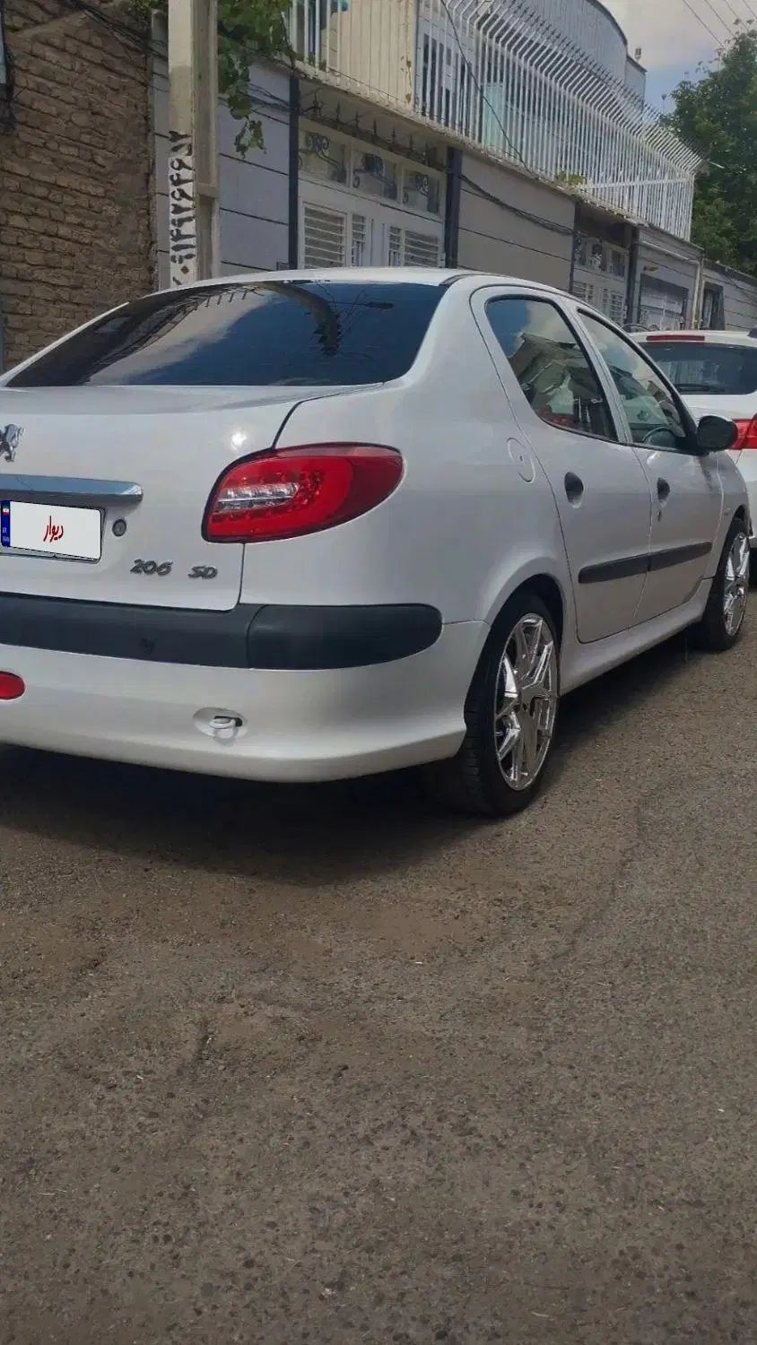 پژو ۲۰۶ صندوق دار v8 - 1397