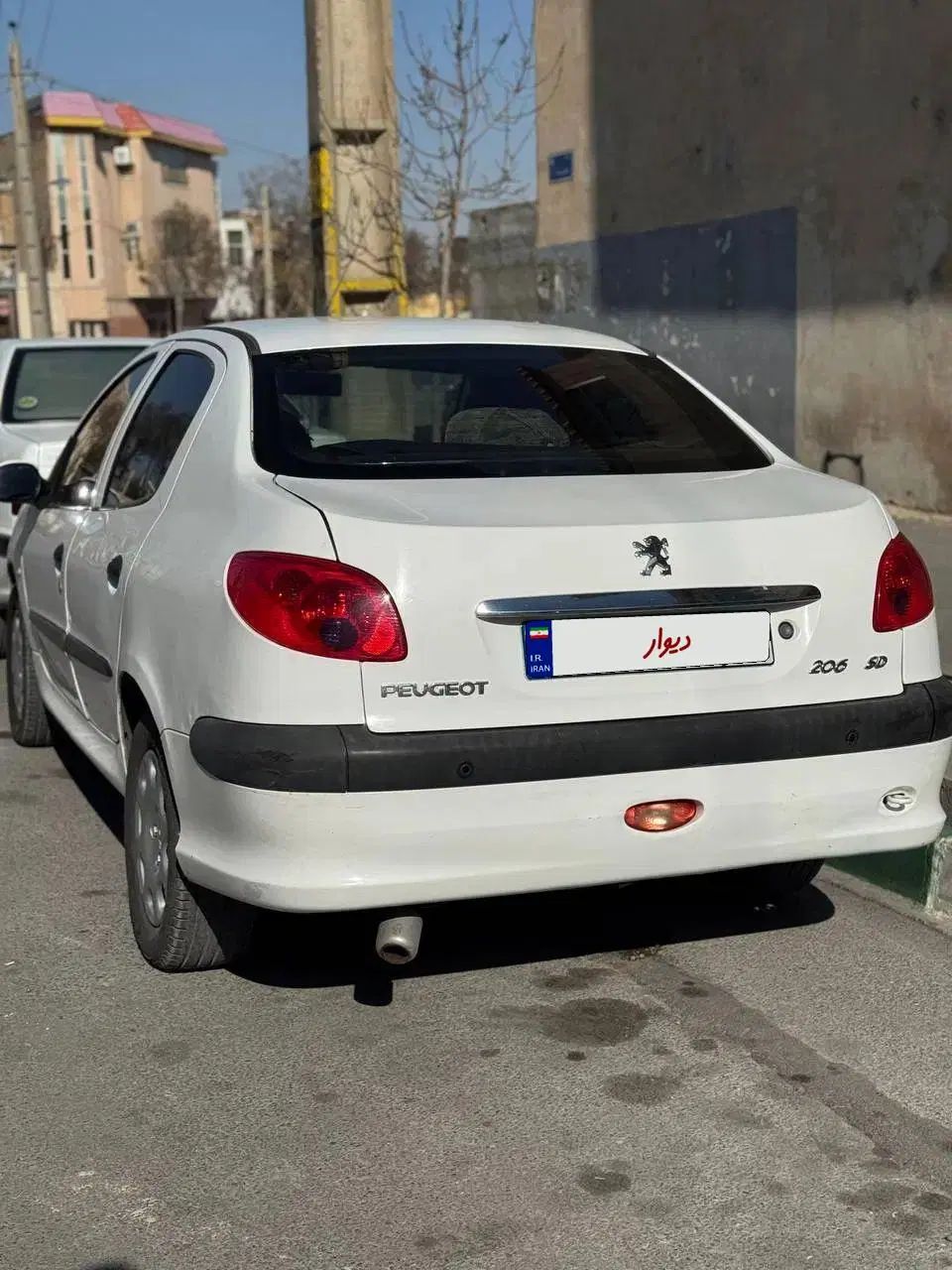 پژو ۲۰۶ صندوق دار v8 - 1393