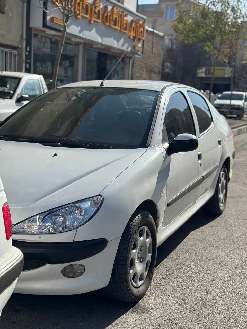پژو ۲۰۶ صندوق دار v8 - 1393