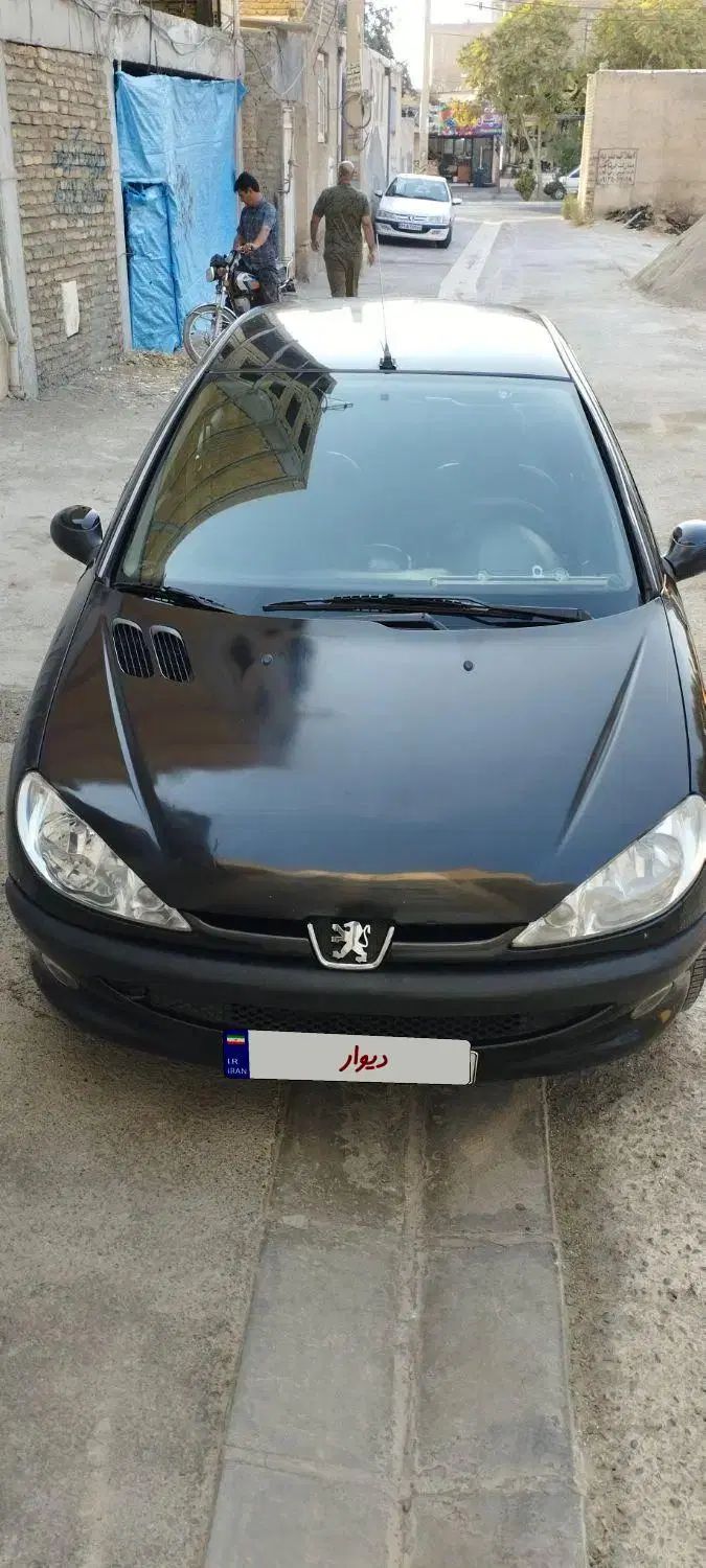 پژو ۲۰۶ صندوق دار v8 - 1390