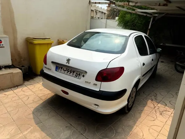 پژو ۲۰۶ صندوق دار v8 - 1397