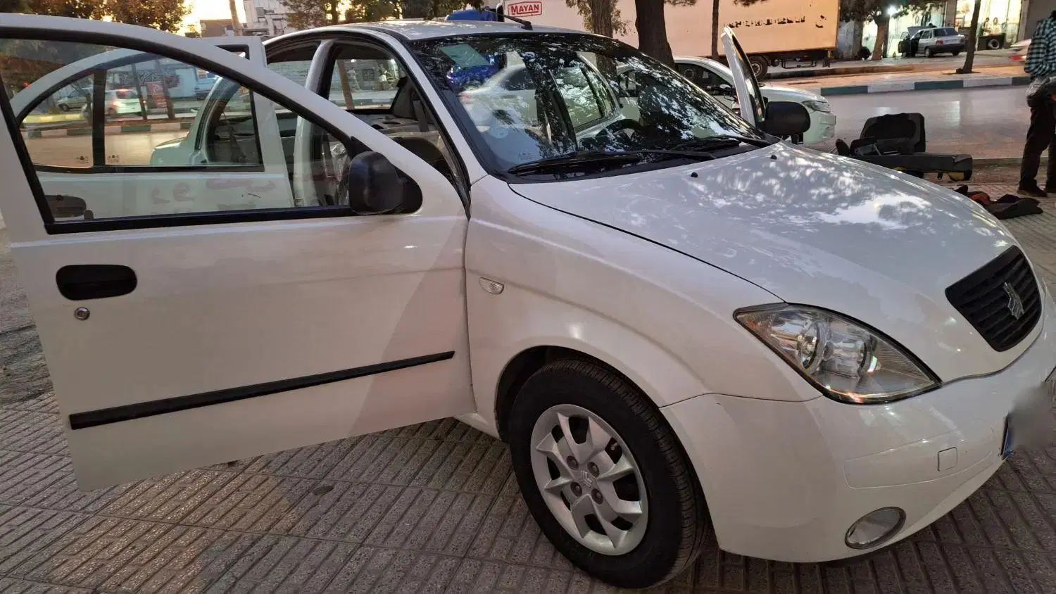 تیبا صندوق دار SX - 1400