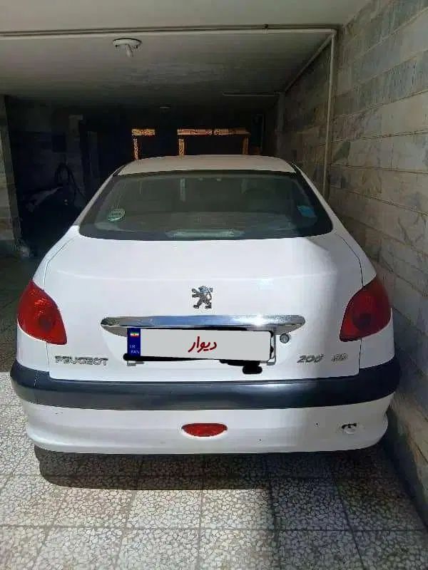 پژو ۲۰۶ صندوق دار v8 - 1399