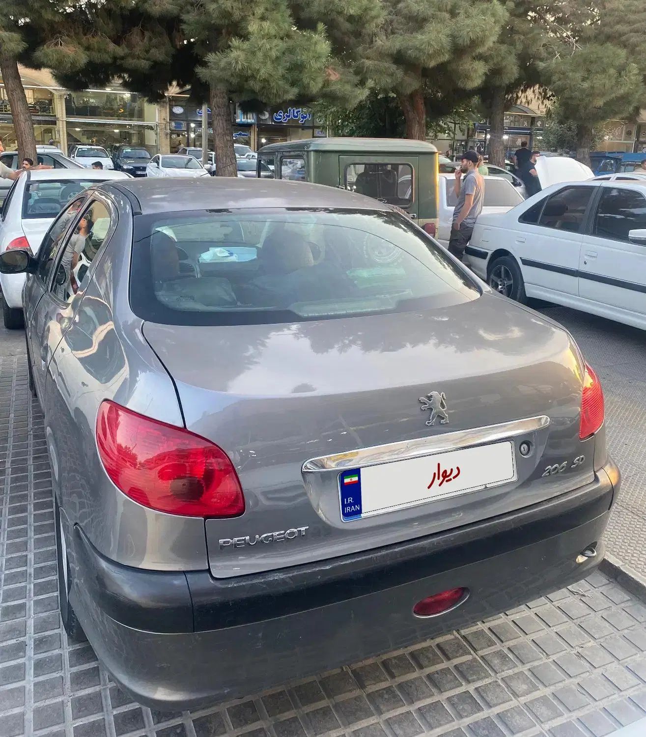 پژو ۲۰۶ صندوق دار v8 - 1390