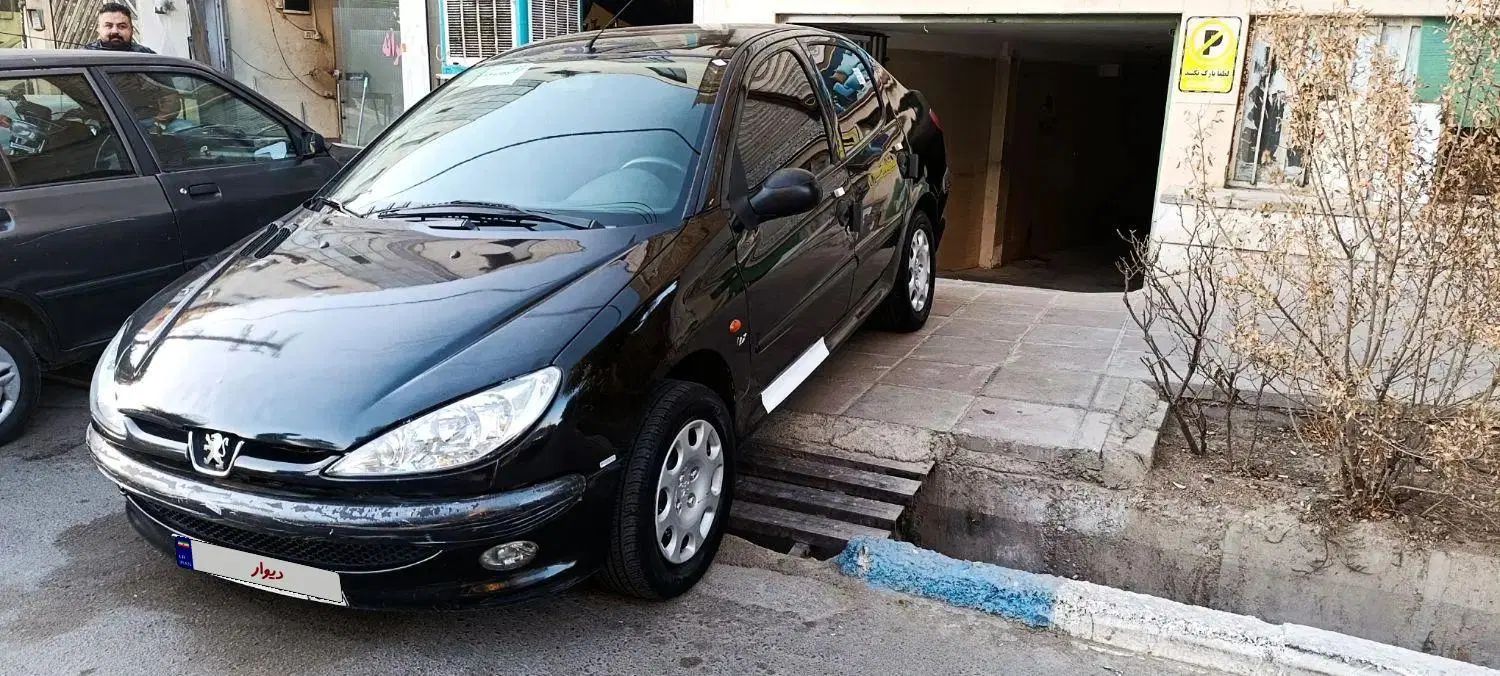 پژو ۲۰۶ صندوق دار v8 - 1393