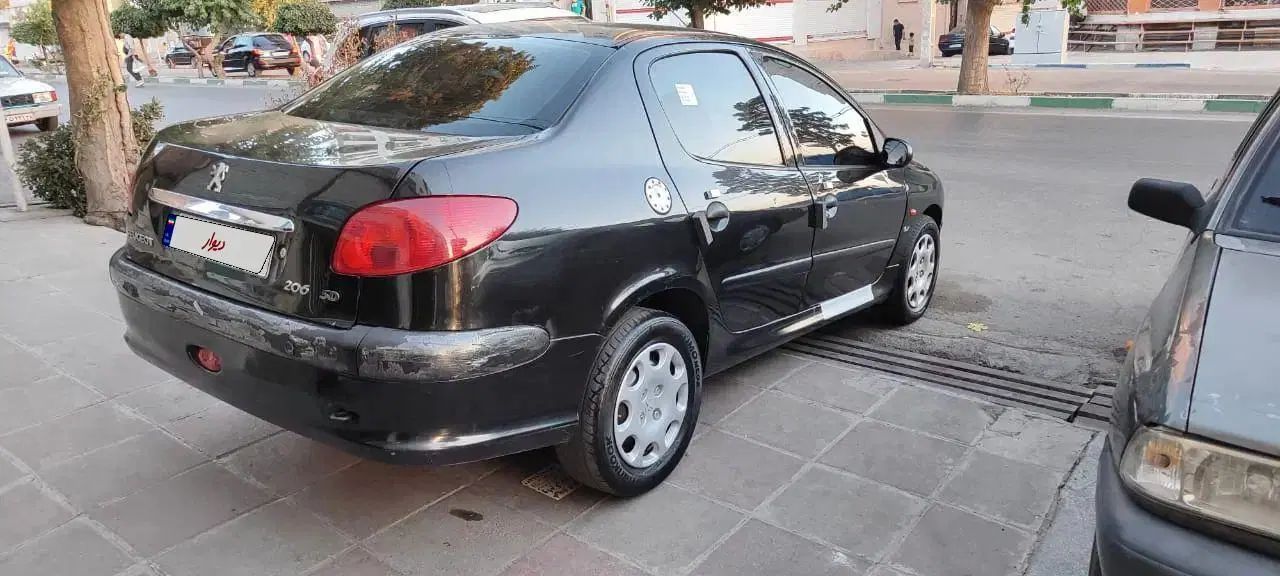 پژو ۲۰۶ صندوق دار v8 - 1393