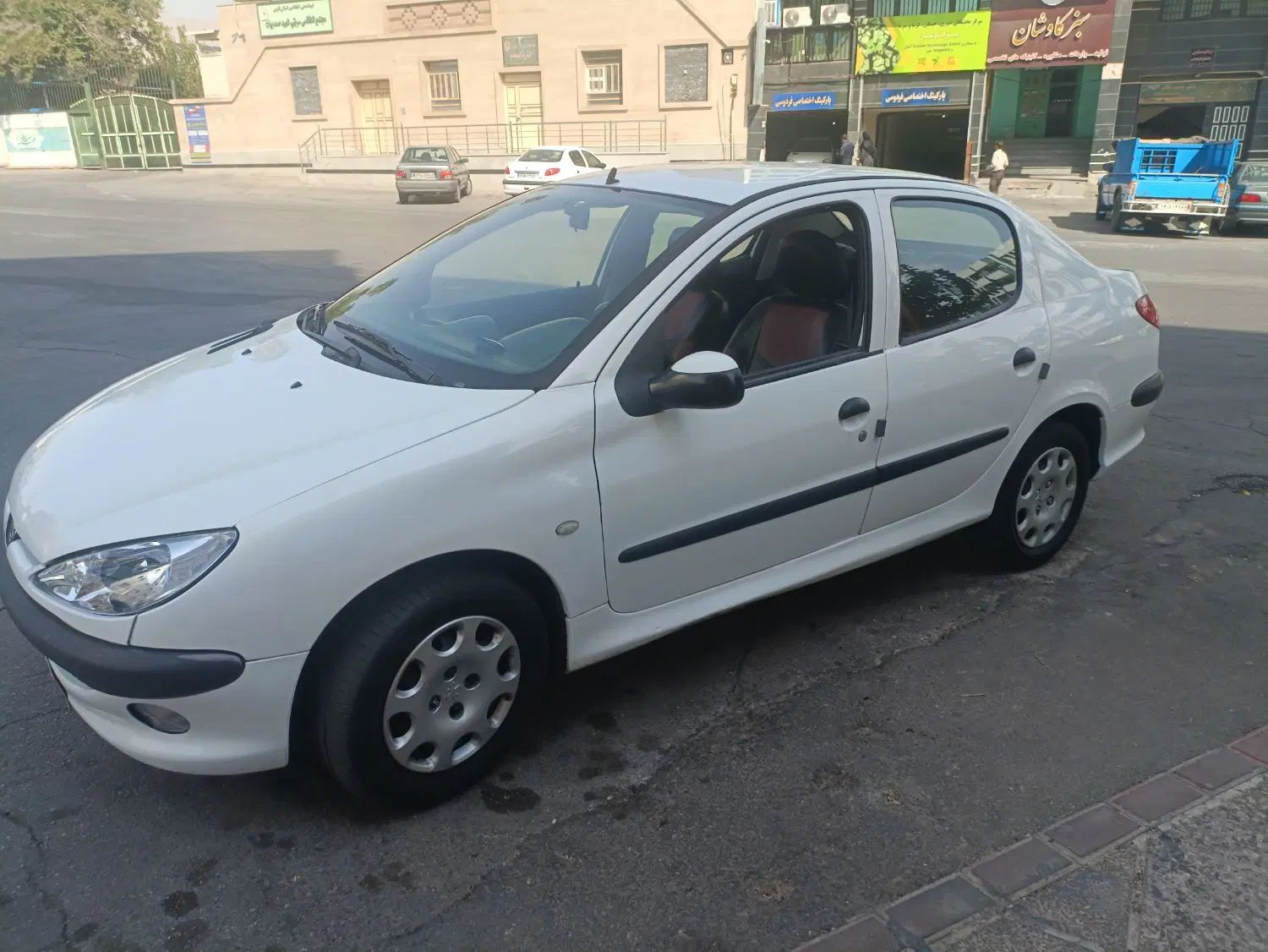 پژو ۲۰۶ صندوق دار v8 - 1394