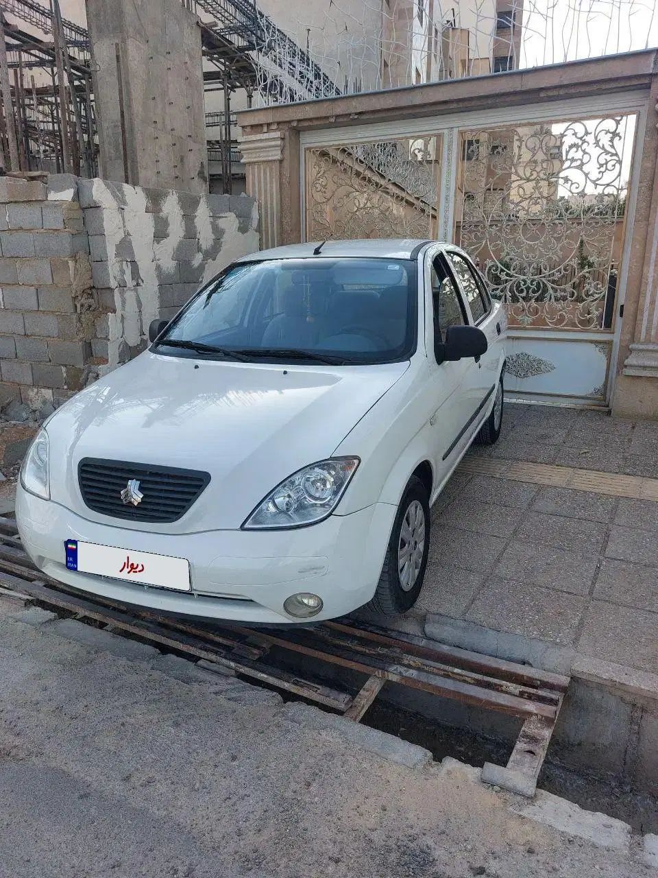 تیبا صندوق دار SX - 1398