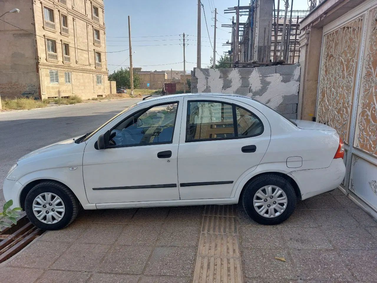 تیبا صندوق دار SX - 1398