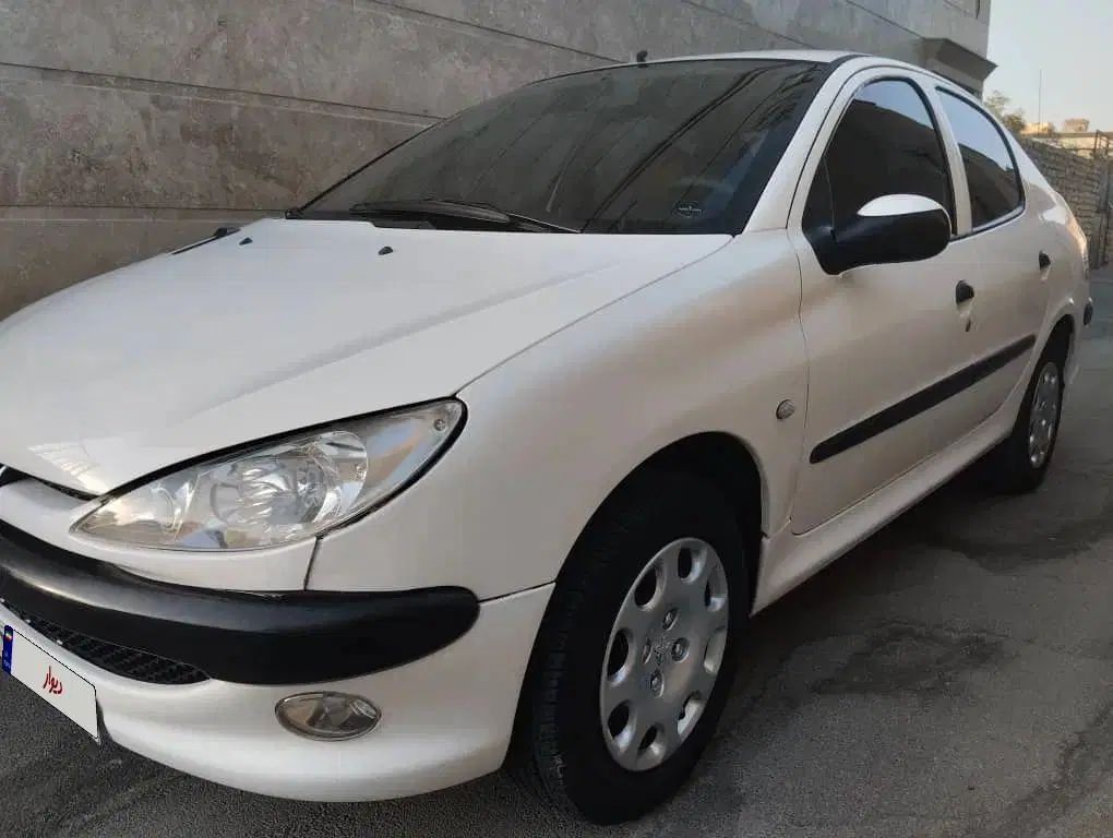پژو ۲۰۶ صندوق دار v8 - 1395