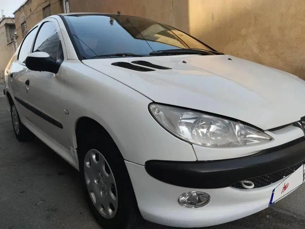 پژو ۲۰۶ صندوق دار v8 - 1395