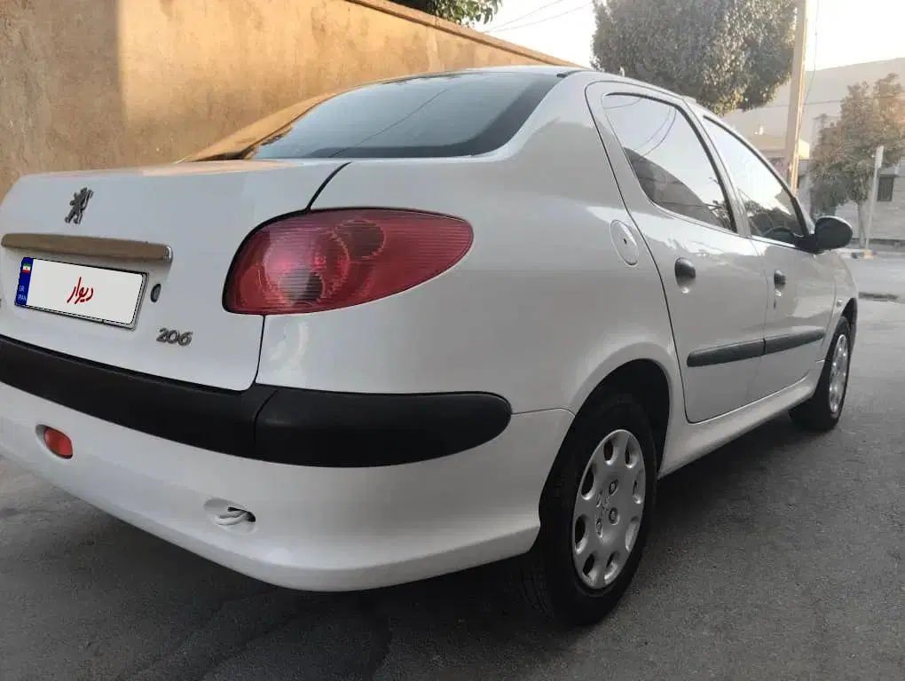 پژو ۲۰۶ صندوق دار v8 - 1395