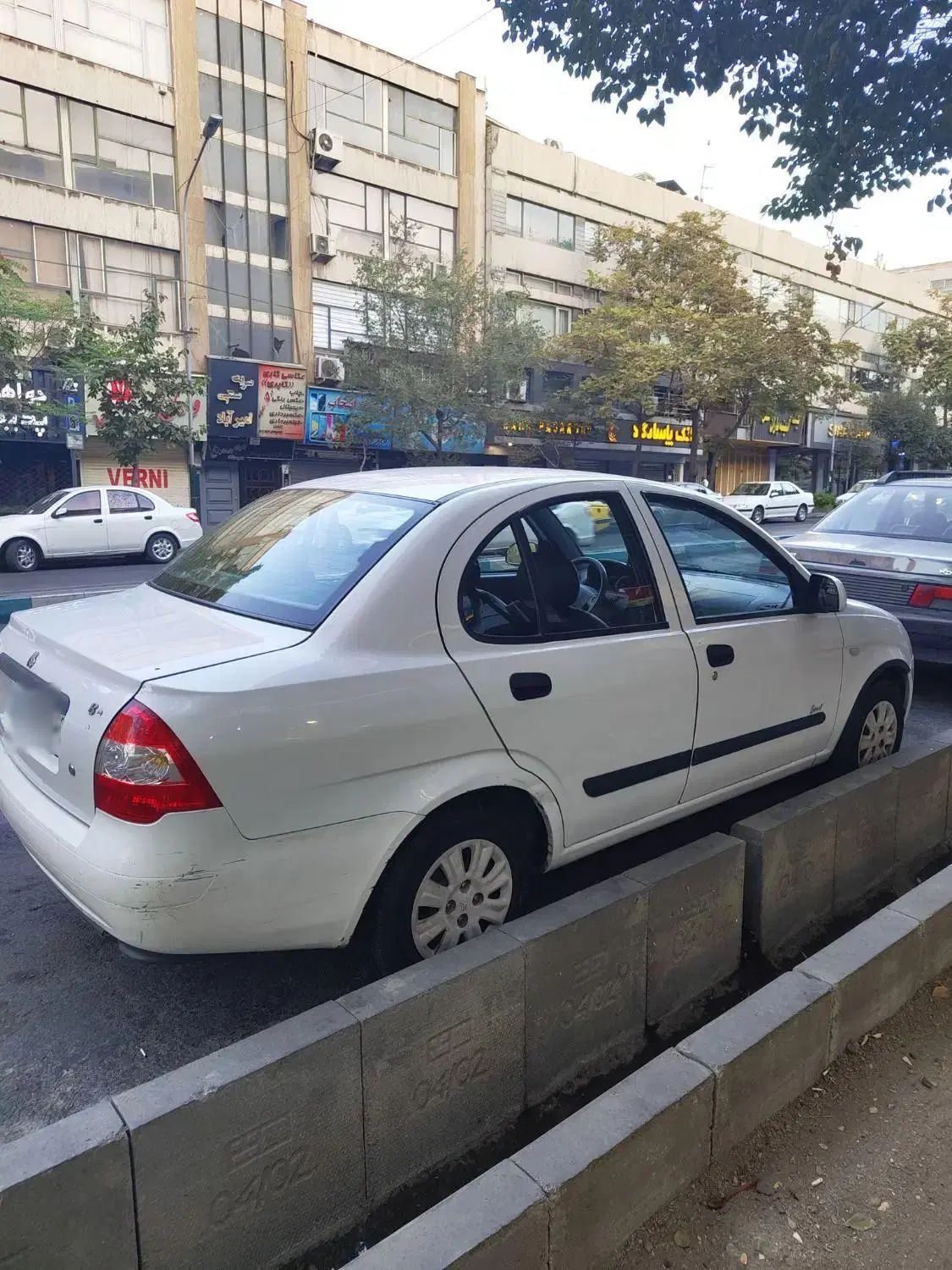 تیبا صندوق دار EX - 1393