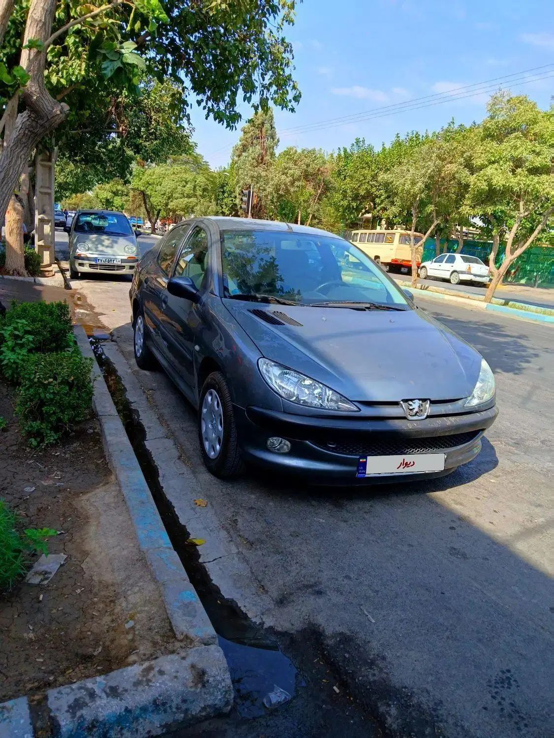 پژو ۲۰۶ صندوق دار v8 - 1395