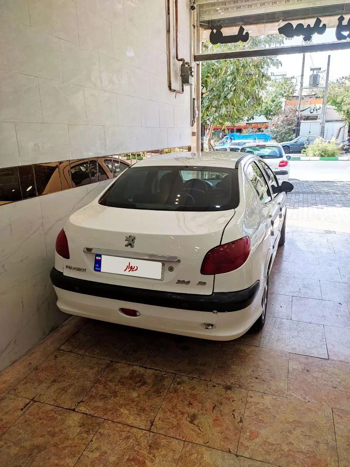 پژو ۲۰۶ صندوق دار v8 - 1393