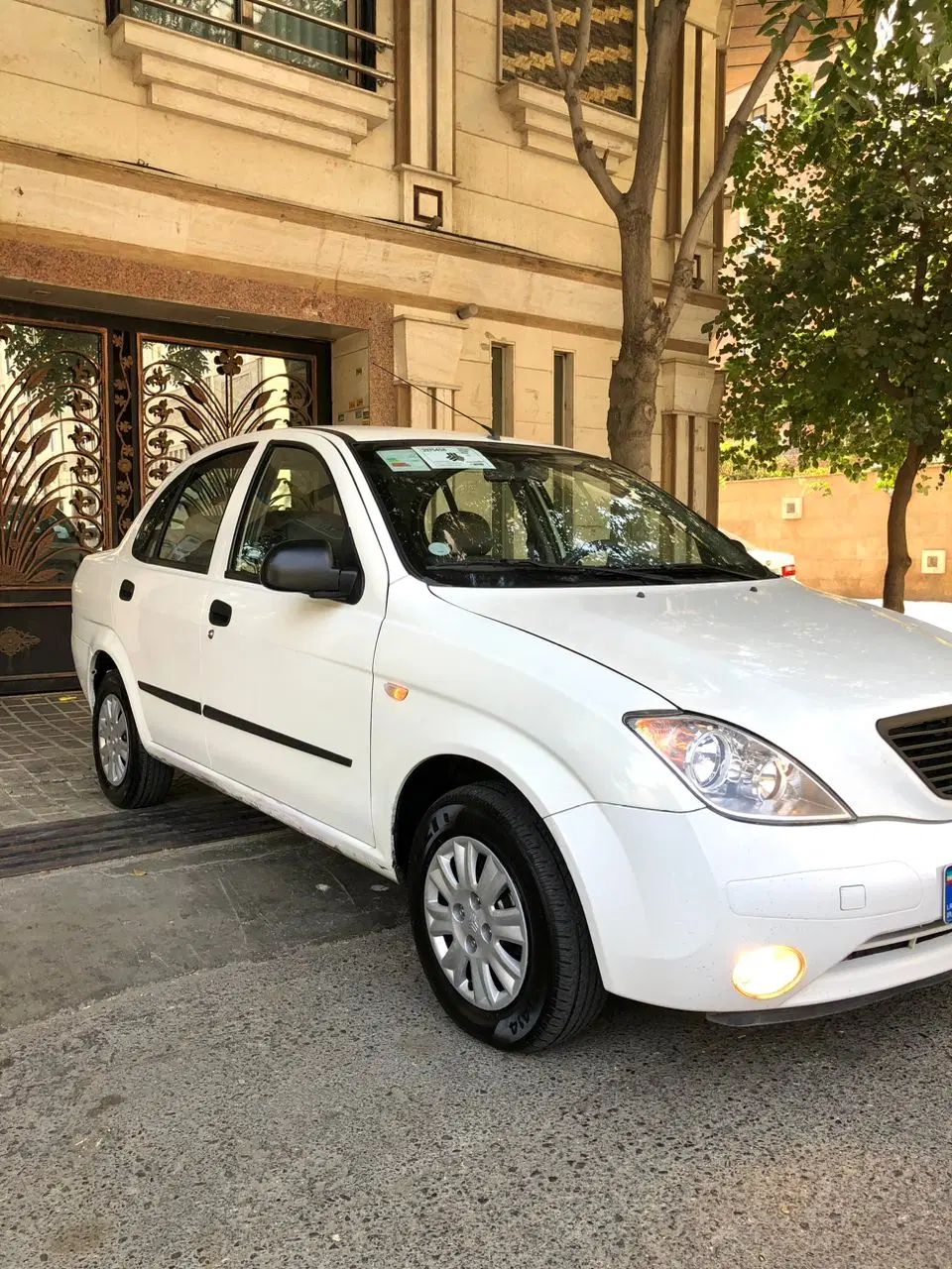 تیبا صندوق دار SX - 1400