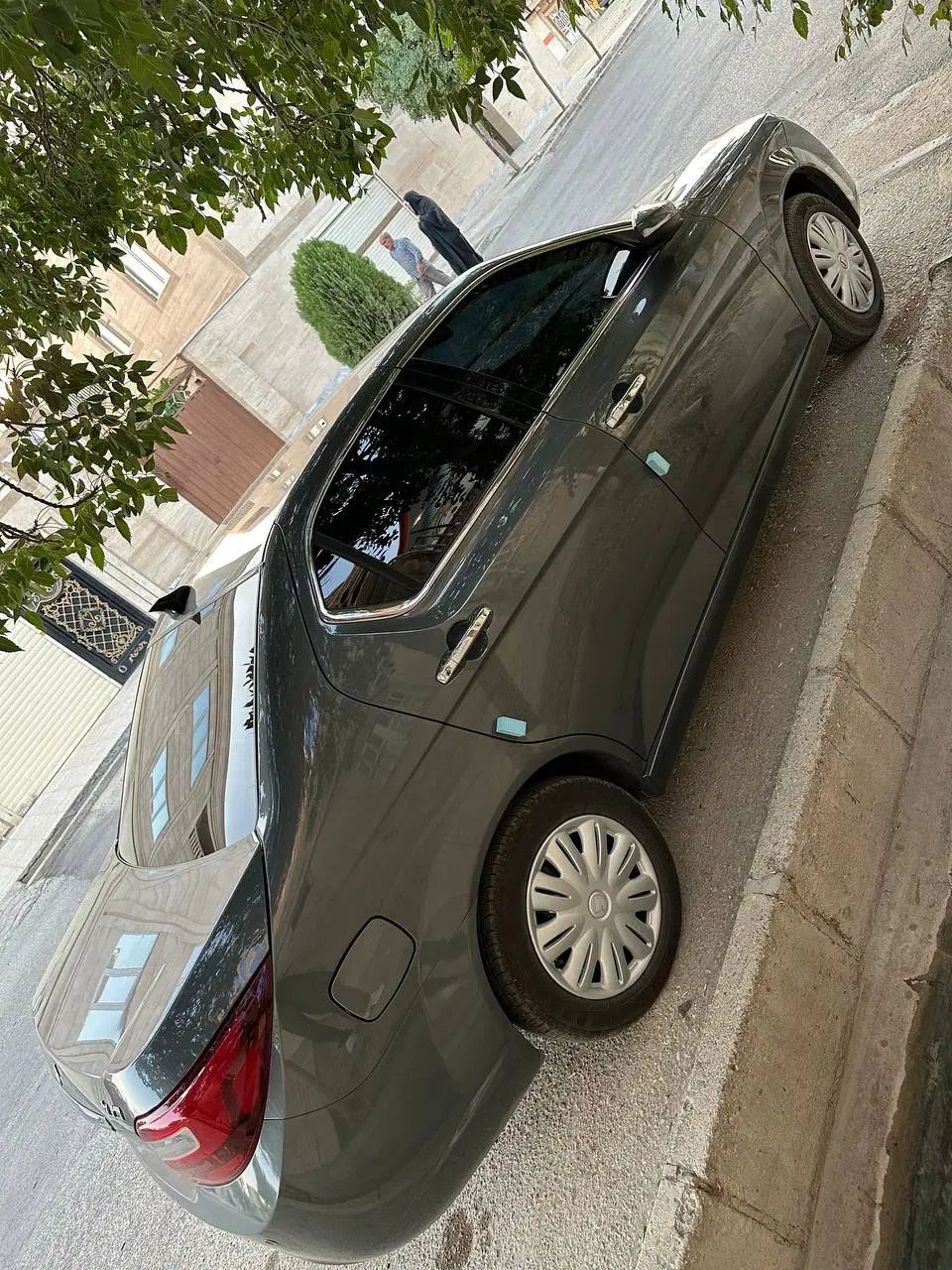 دنا پلاس ۵ دنده EF7 - 1402