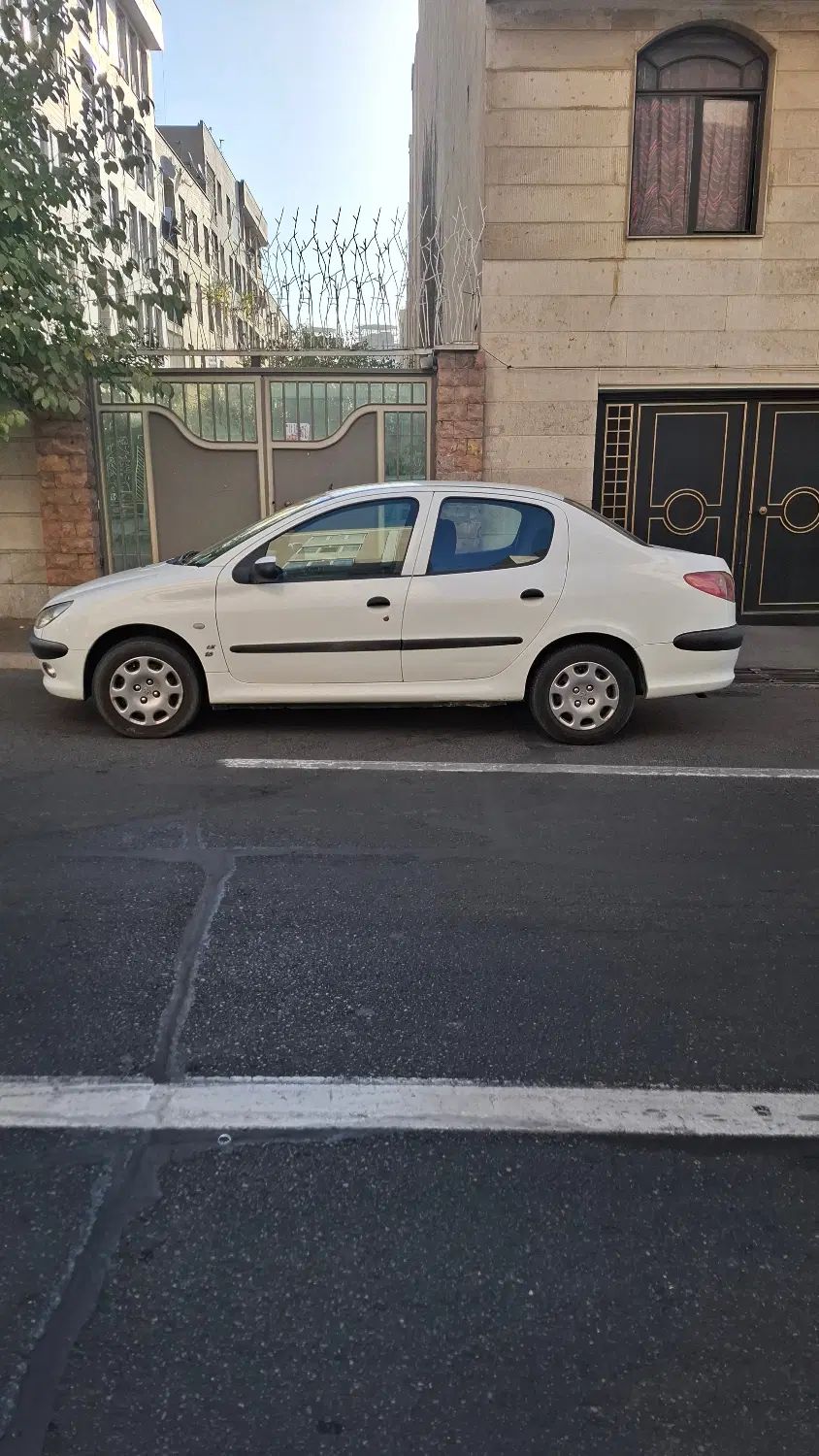 پژو ۲۰۶ صندوق دار v8 - 1397
