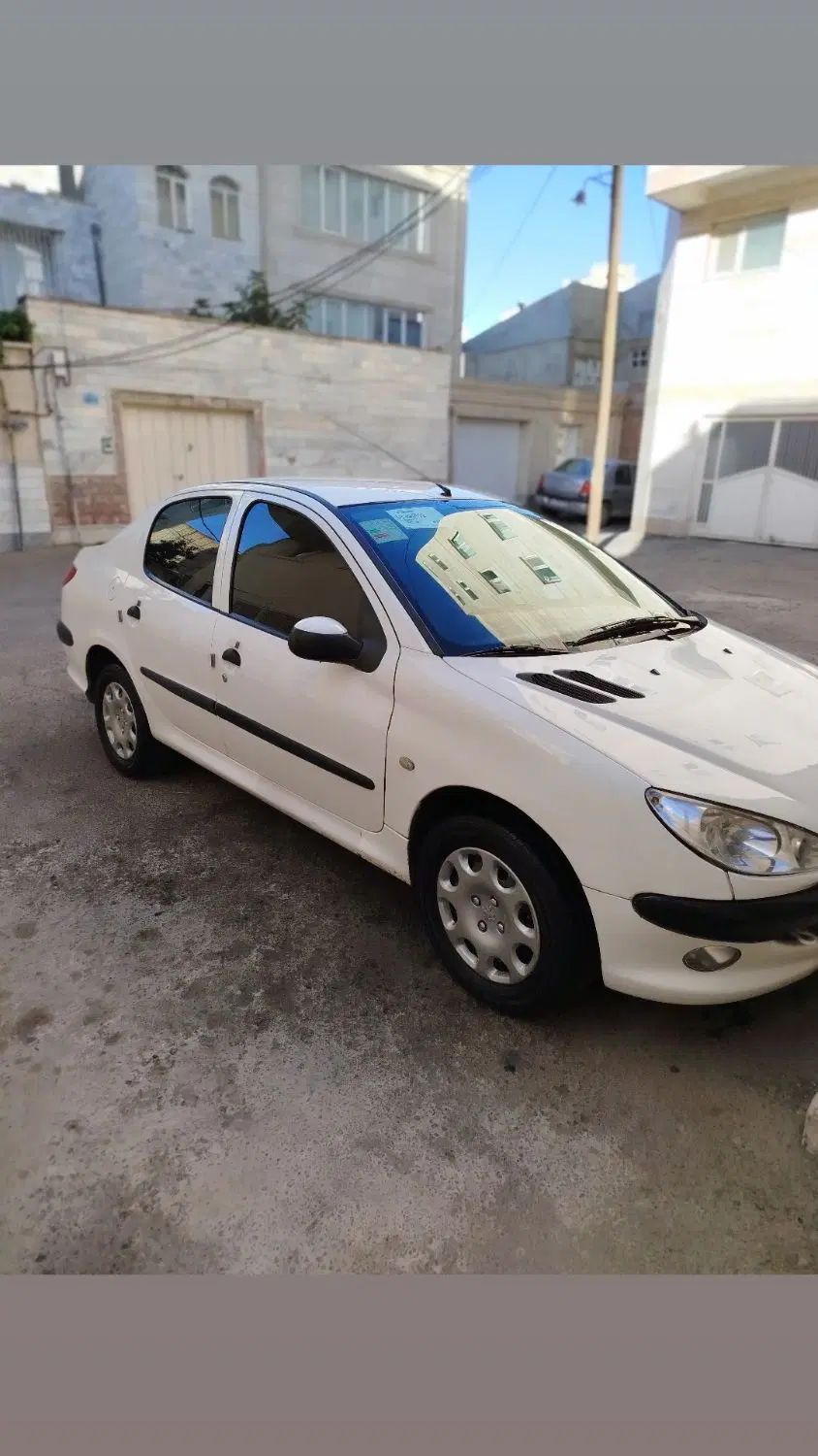 پژو ۲۰۶ صندوق دار v8 - 1396