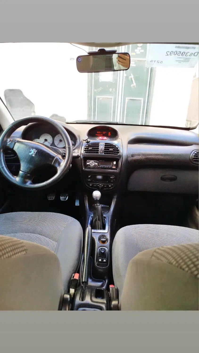 پژو ۲۰۶ صندوق دار v8 - 1396