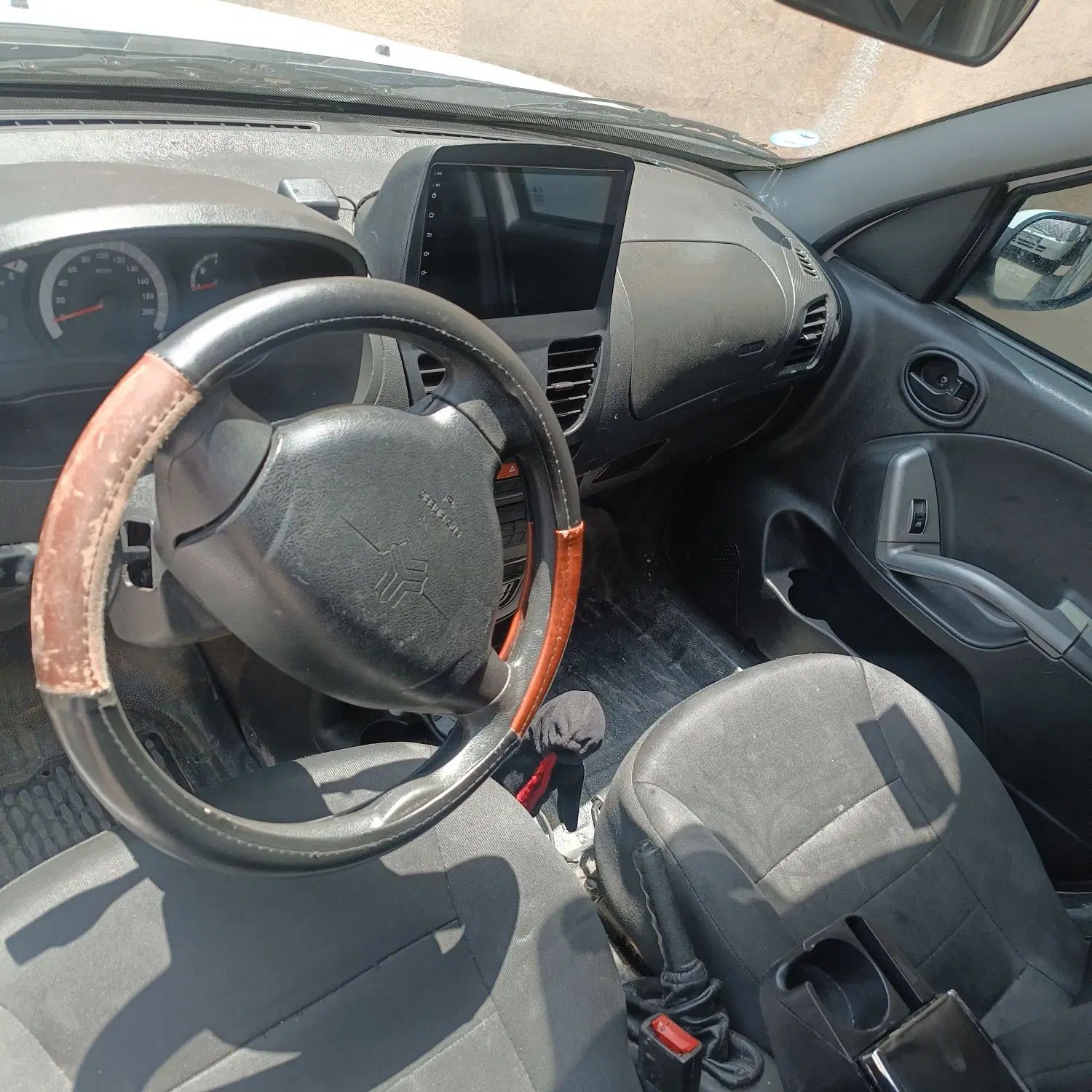 کوییک R دنده‌ای - 1402