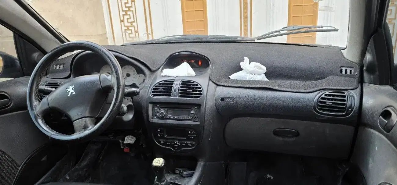 پژو ۲۰۶ صندوق دار v8 - 1393