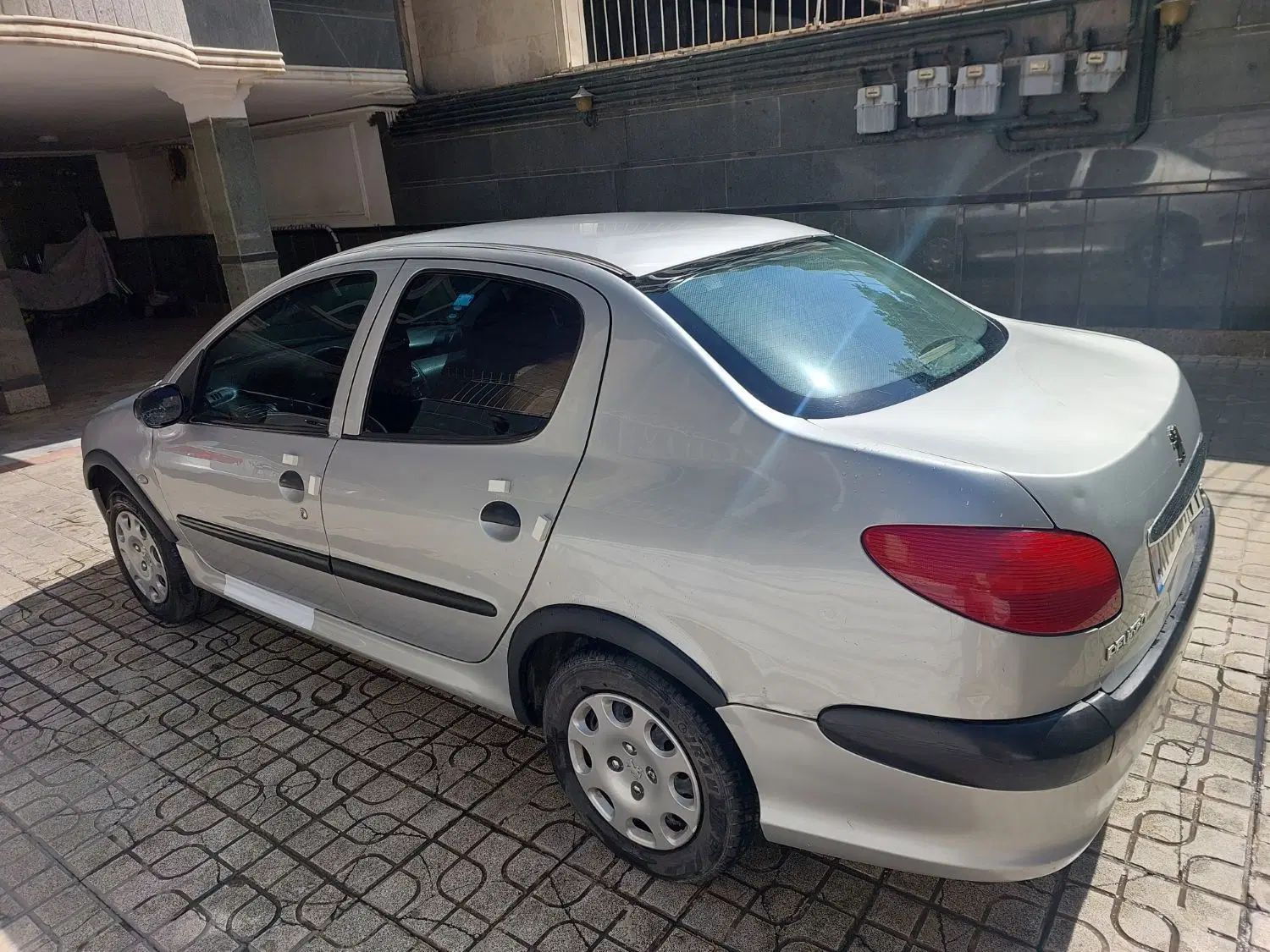 پژو ۲۰۶ صندوق دار v20 - 1387