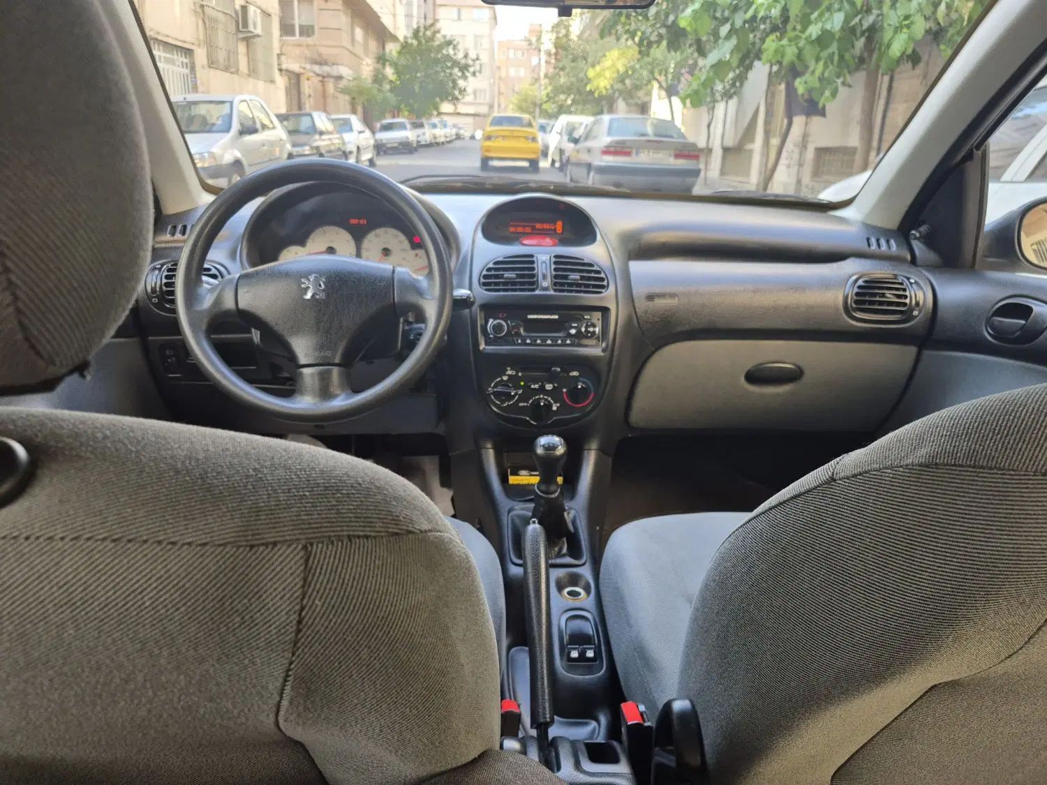 پژو 206 تیپ 2 - 1398
