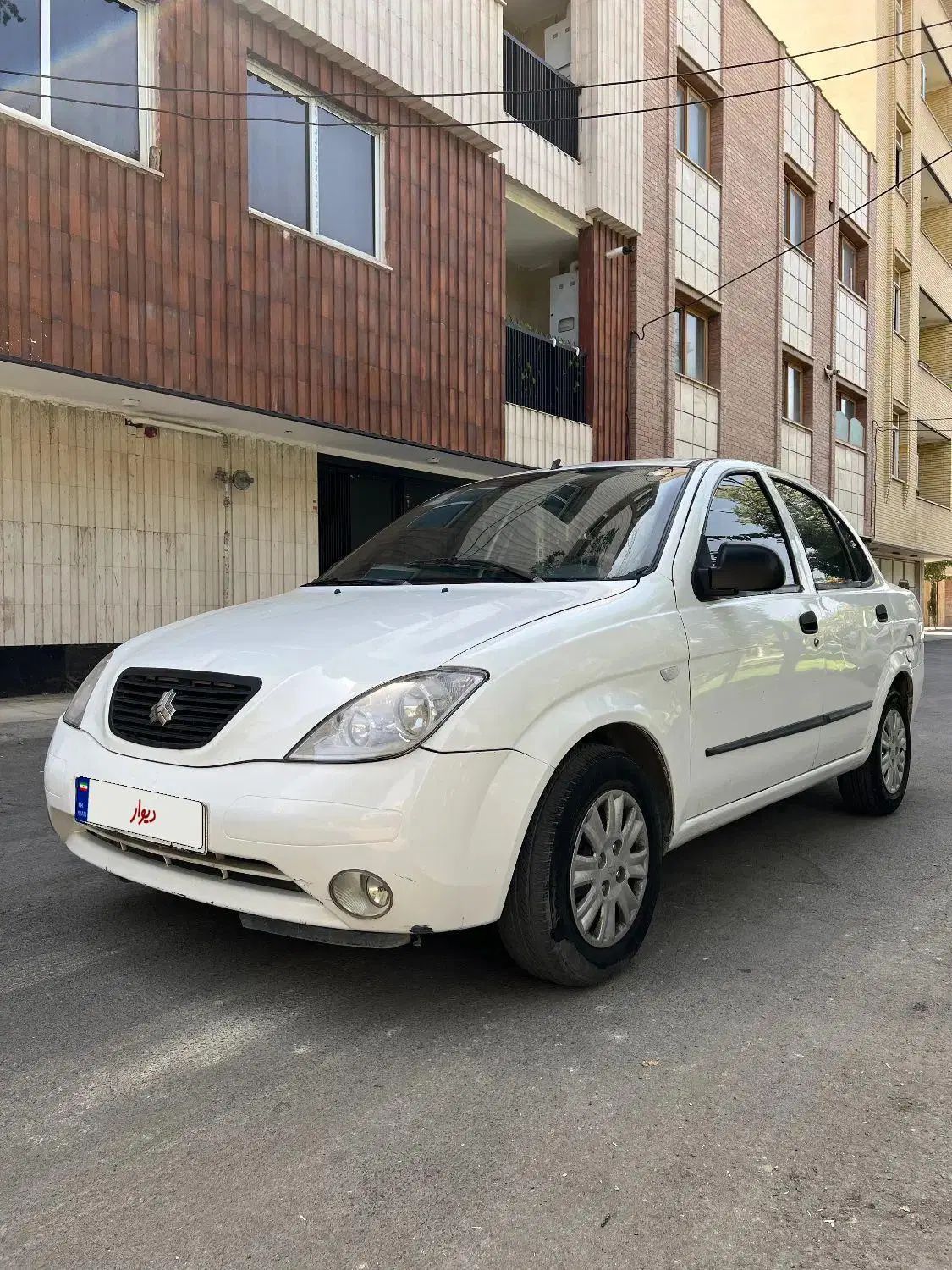 تیبا صندوق دار EX - 1395