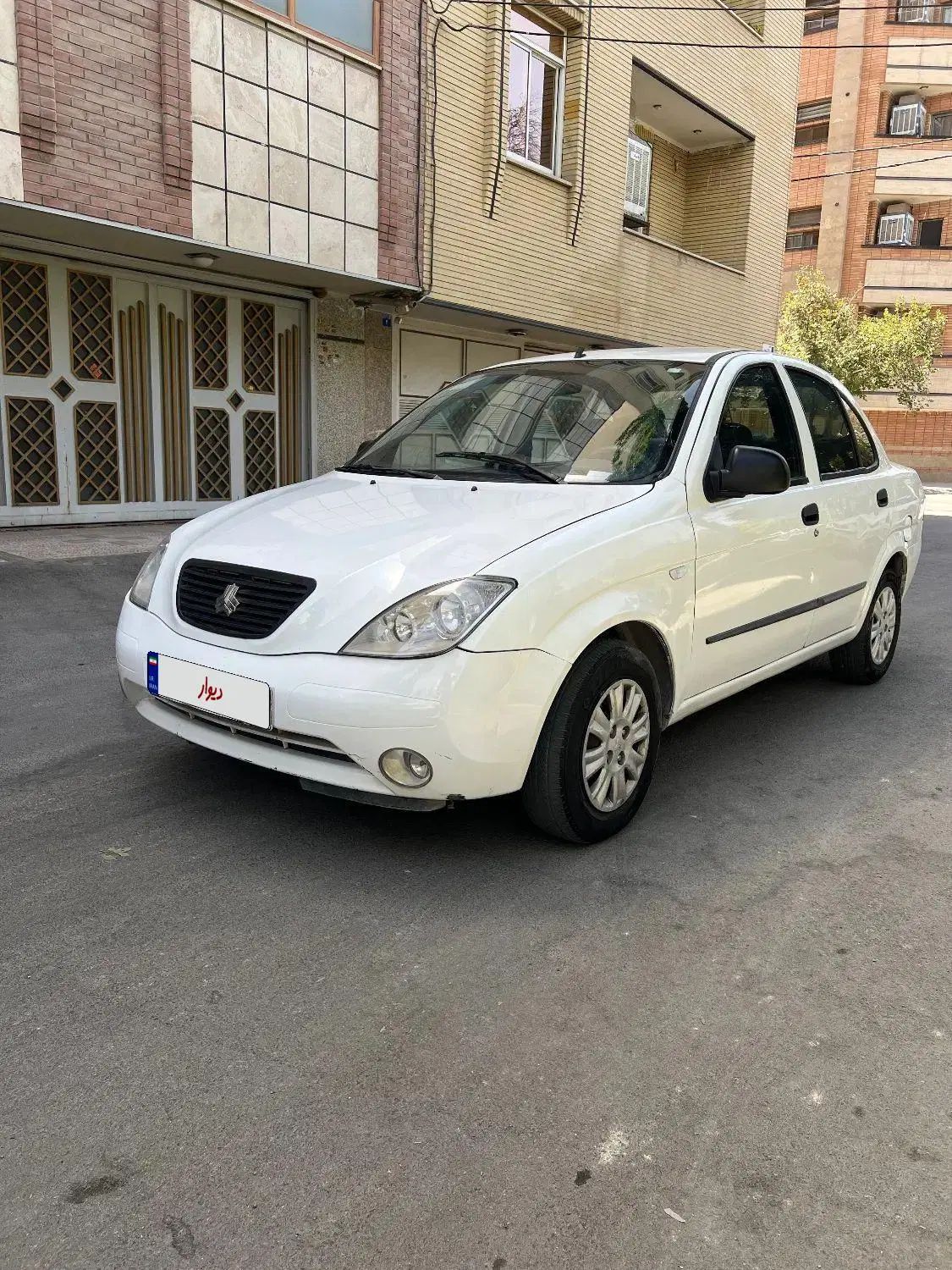 تیبا صندوق دار EX - 1395