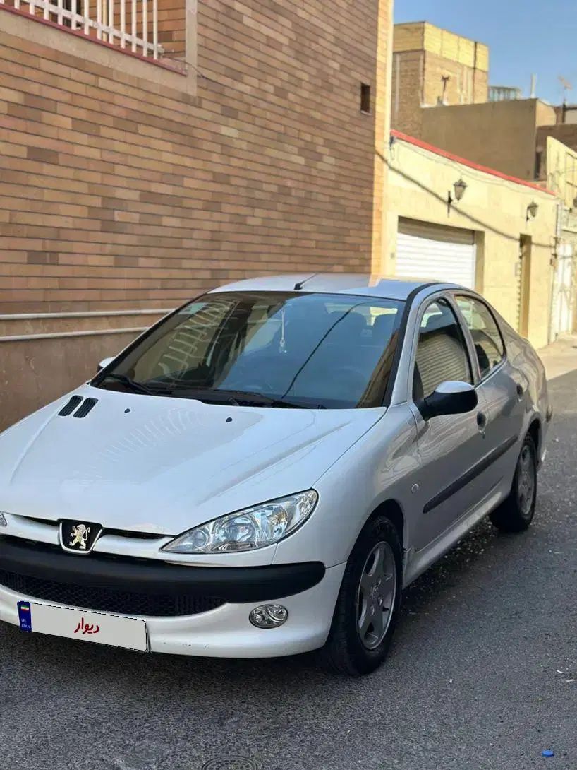 پژو ۲۰۶ صندوق دار v8 - 1396