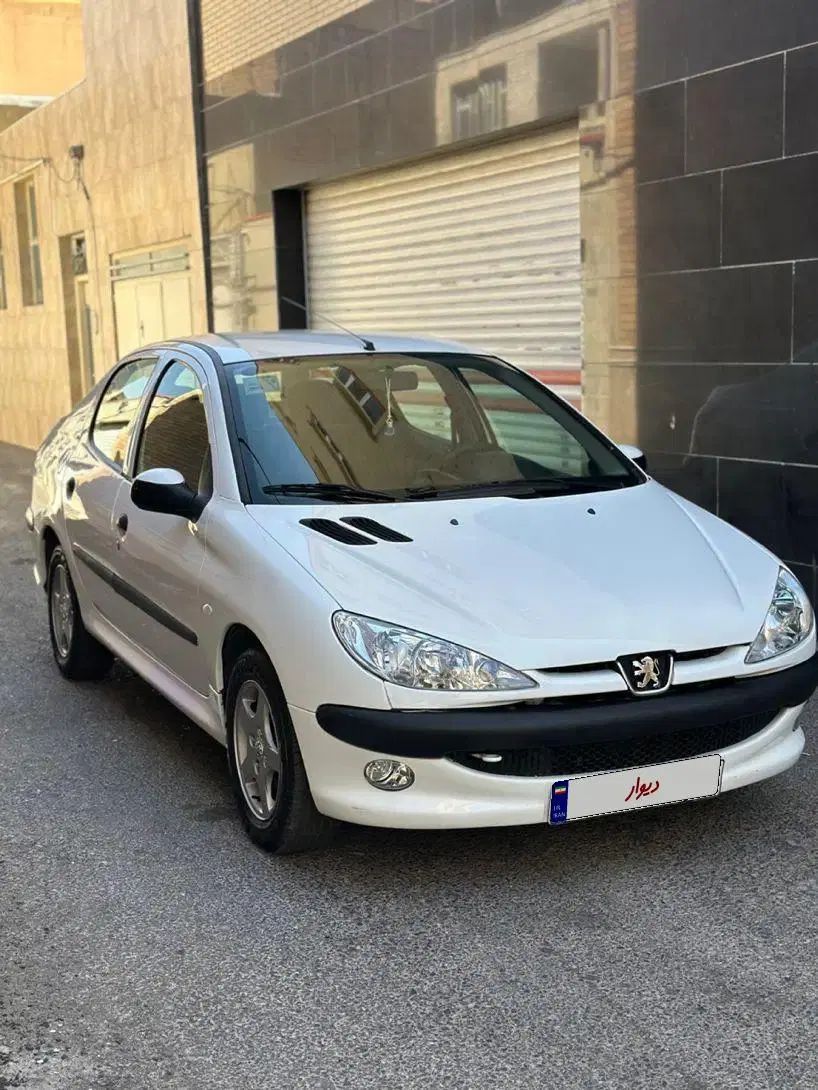 پژو ۲۰۶ صندوق دار v8 - 1396