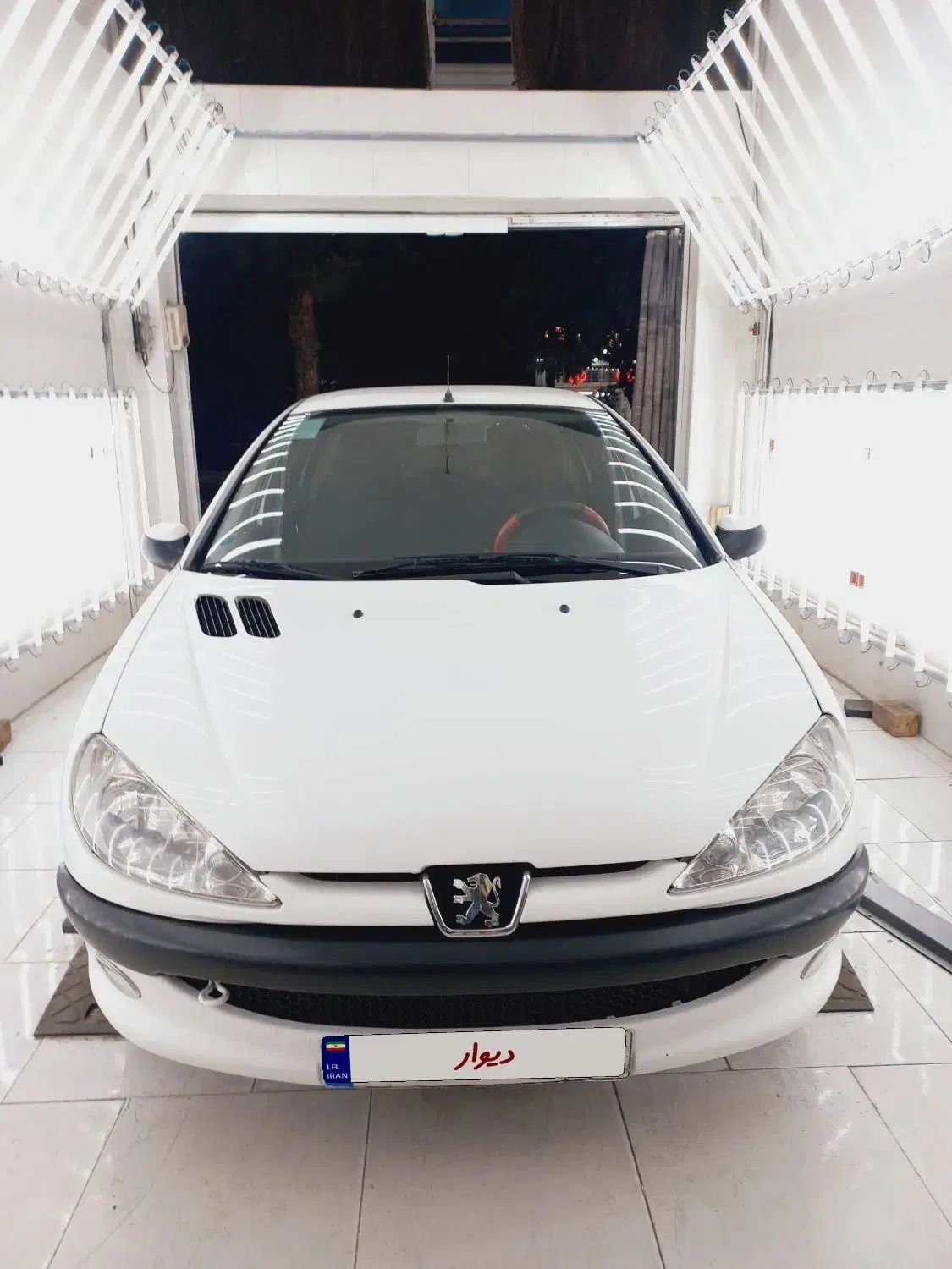 پژو ۲۰۶ صندوق دار v8 - 1397