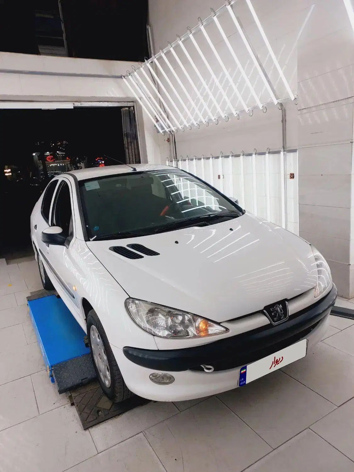 پژو ۲۰۶ صندوق دار v8 - 1397