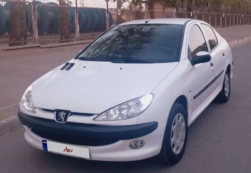 پژو ۲۰۶ صندوق دار v8 - 1397