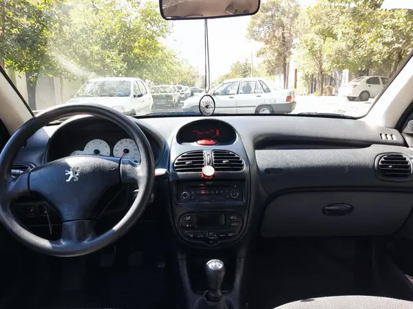 پژو ۲۰۶ صندوق دار v8 - 1397