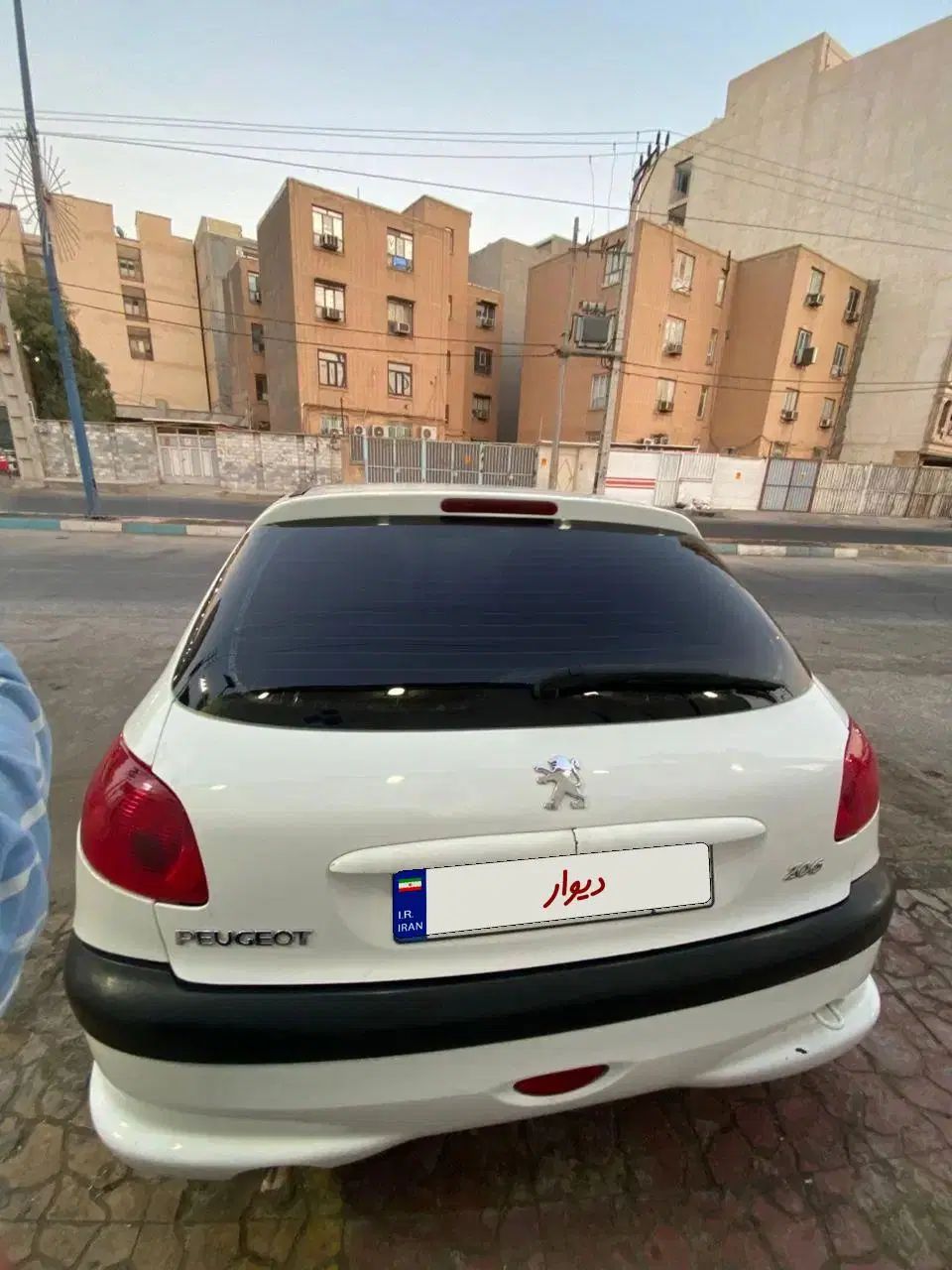 پژو 206 تیپ 5 - 1390
