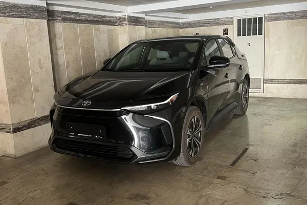 تویوتا bZ4X FWD پرو - 2024