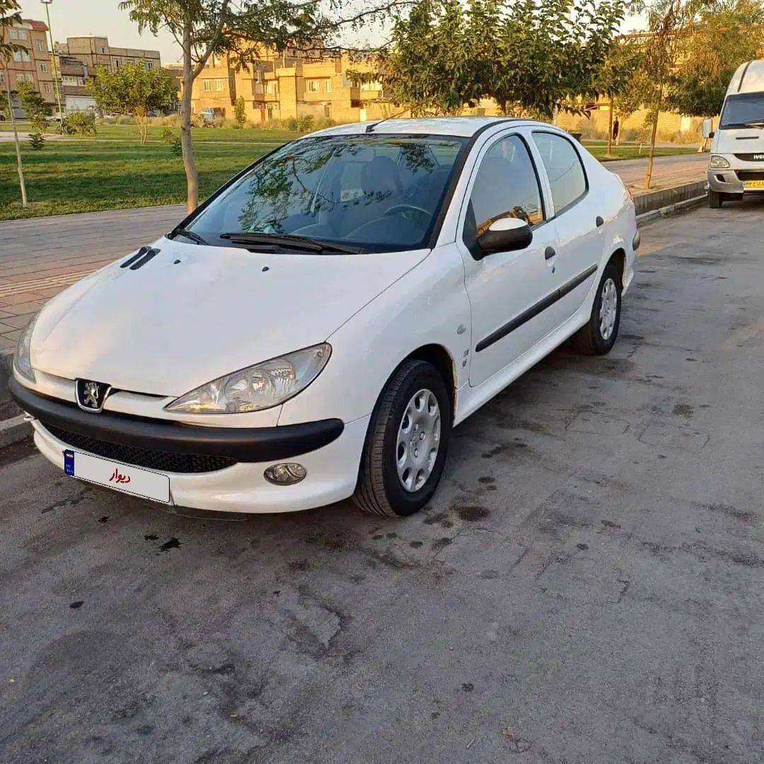 پژو ۲۰۶ صندوق دار v8 - 1397