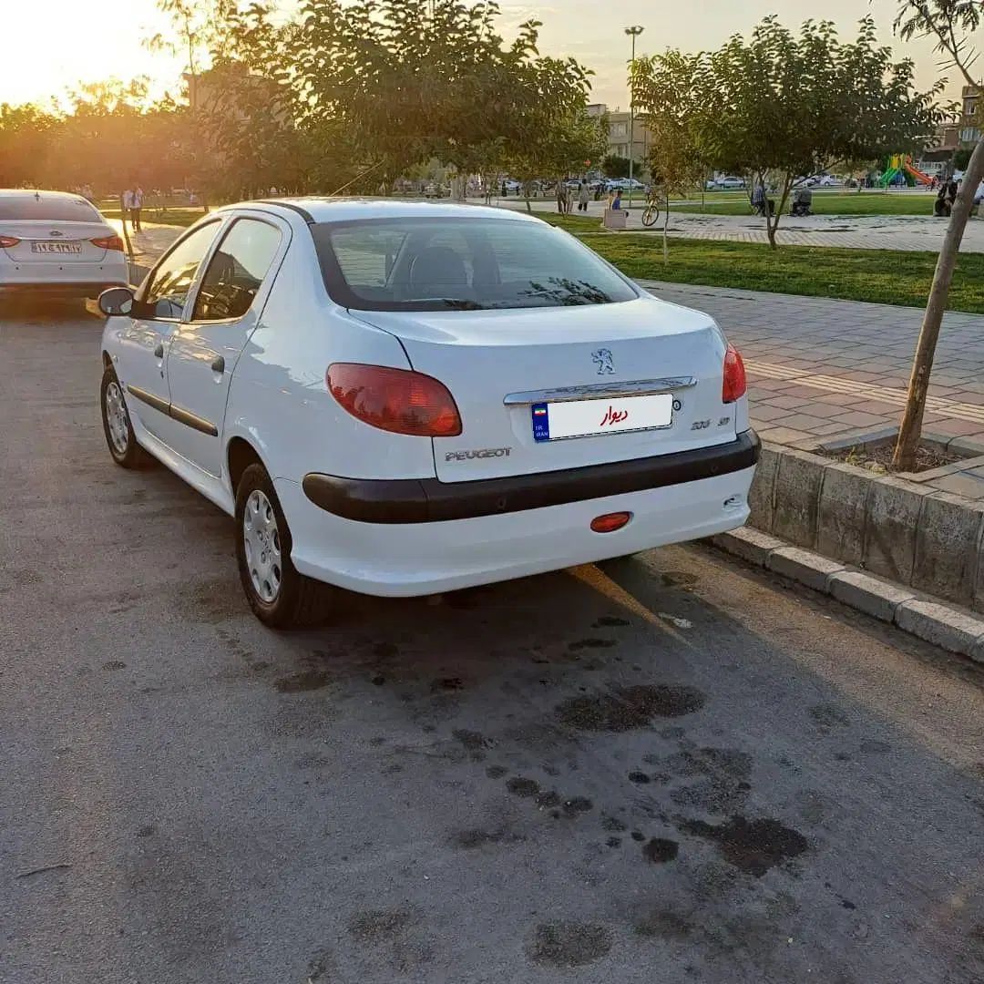 پژو ۲۰۶ صندوق دار v8 - 1397
