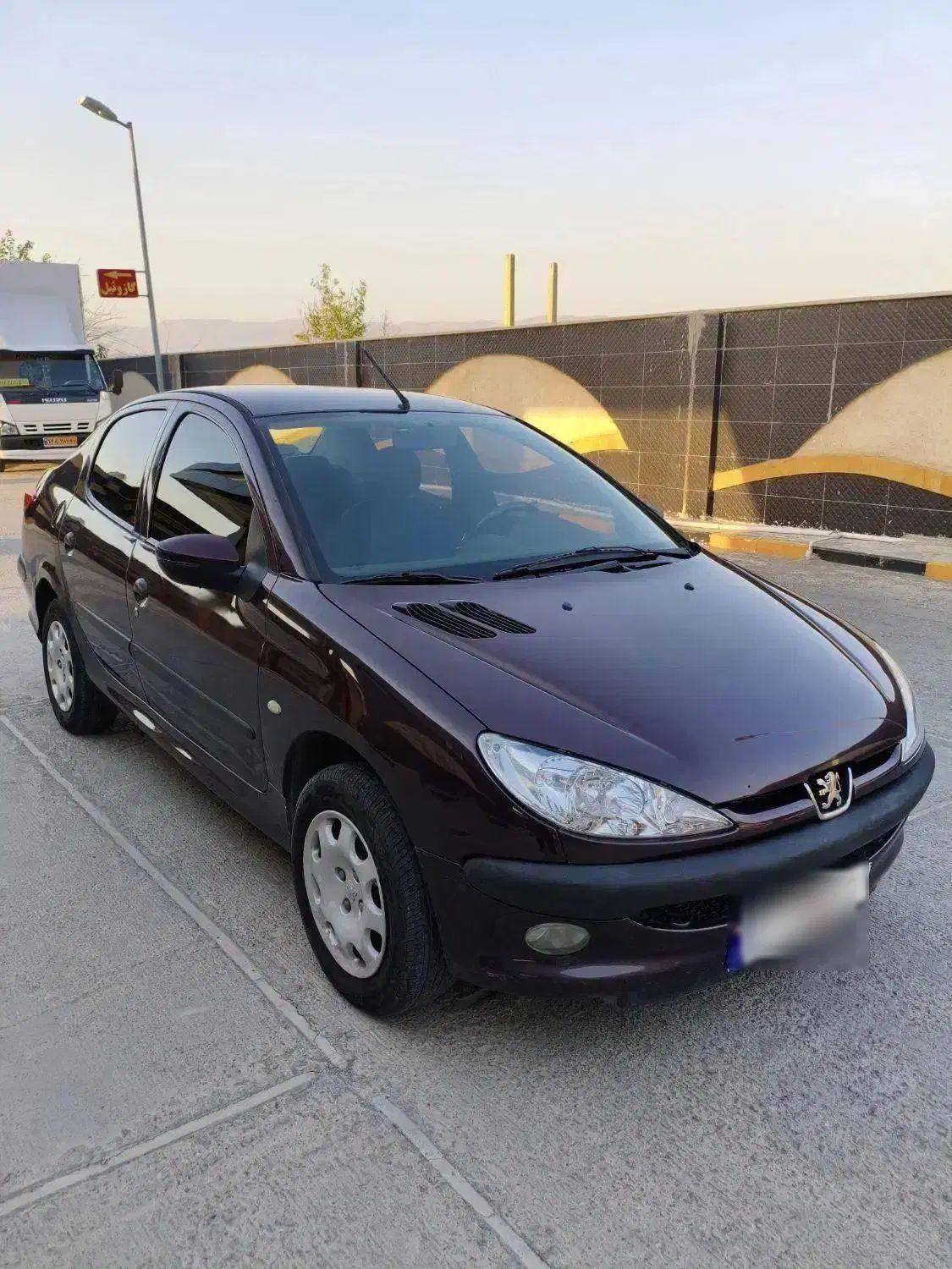 پژو ۲۰۶ صندوق دار v8 - 1392