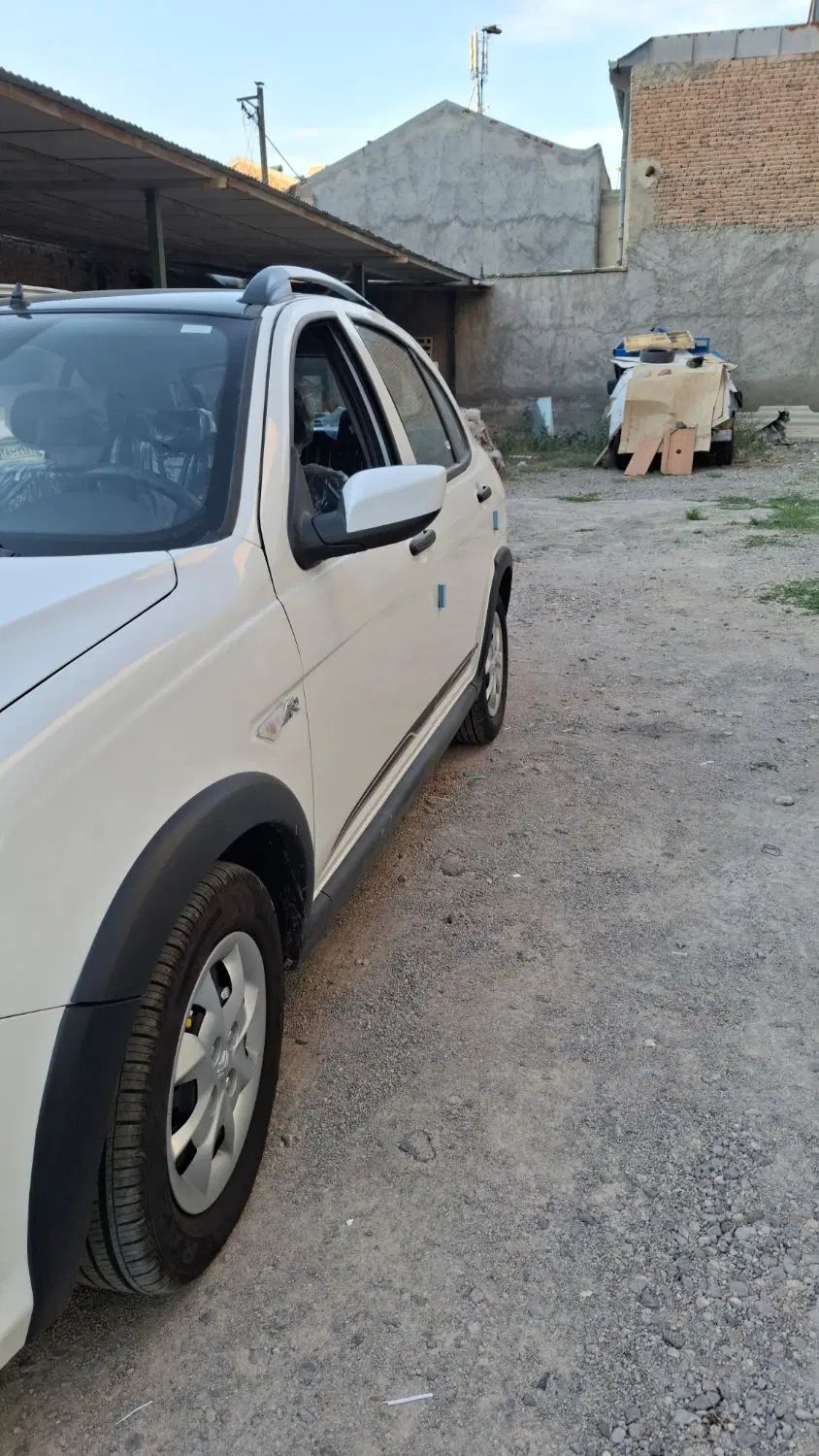 کوییک R دنده‌ای - 1404