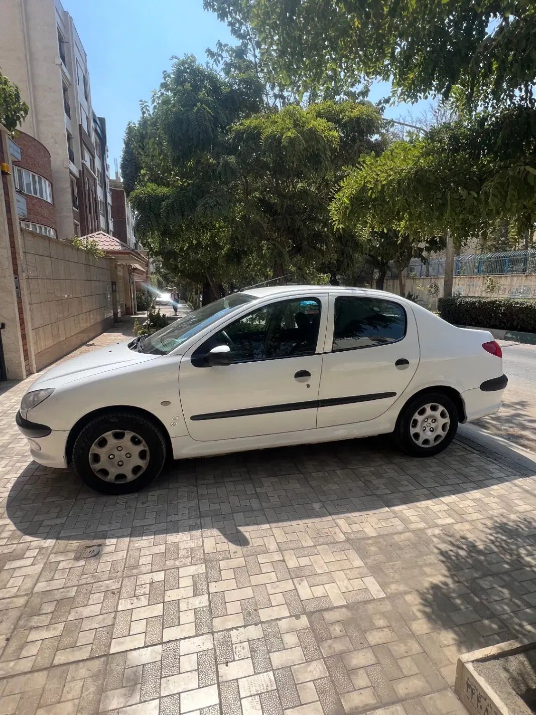 پژو ۲۰۶ صندوق دار v8 - 1394
