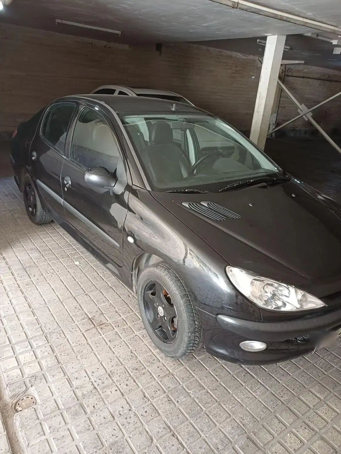 پژو ۲۰۶ صندوق دار v8 - 1393