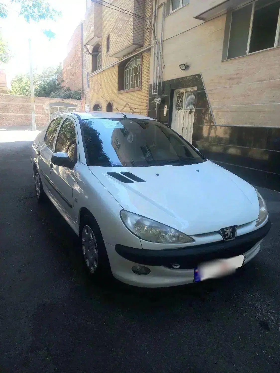 پژو ۲۰۶ صندوق دار v8 - 1394