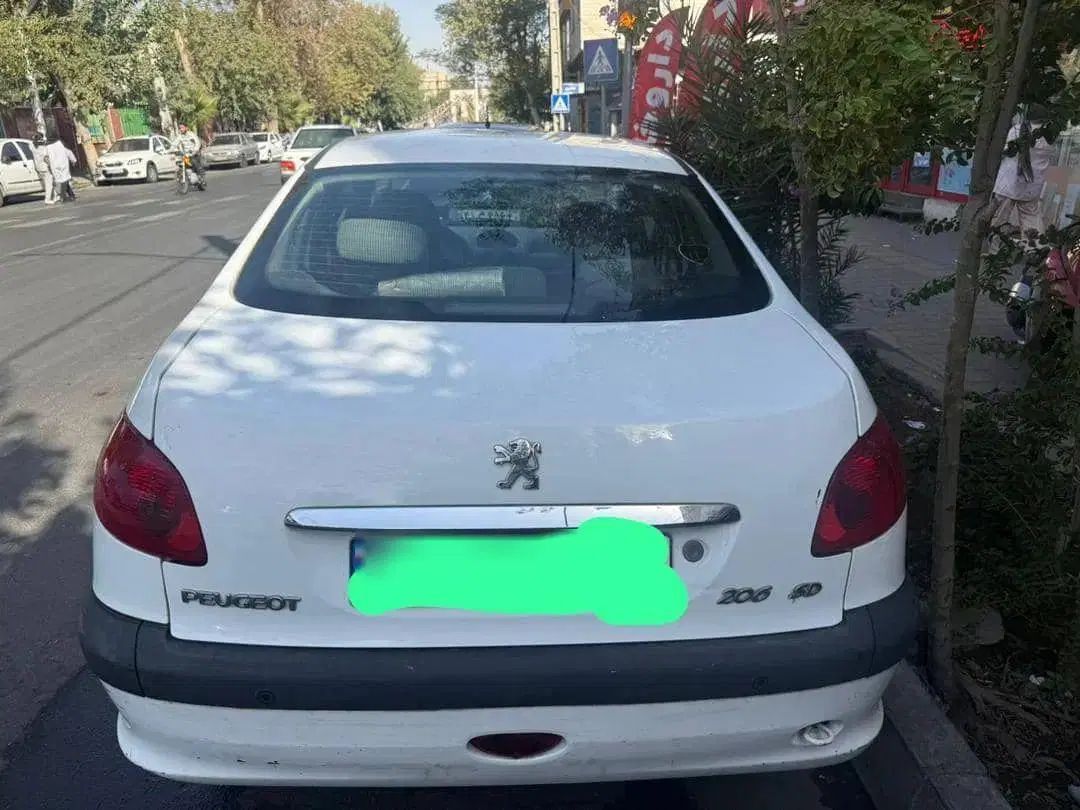 پژو ۲۰۶ صندوق دار v8 - 1395