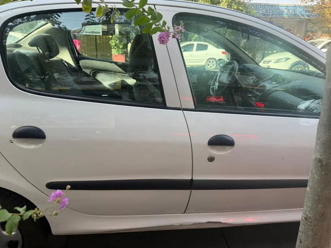 پژو ۲۰۶ صندوق دار v8 - 1395
